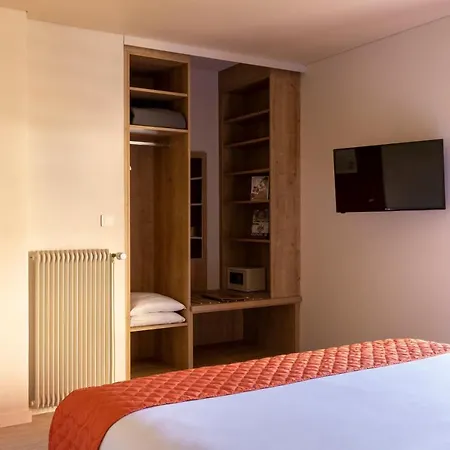 Du Bollenberg Cit'hotel - Restaurant Côté Plaine - De La Colline Hotel Westhalten